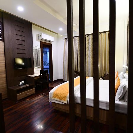Hotel Jataka Inn Bodh-Gajá Kültér fotó