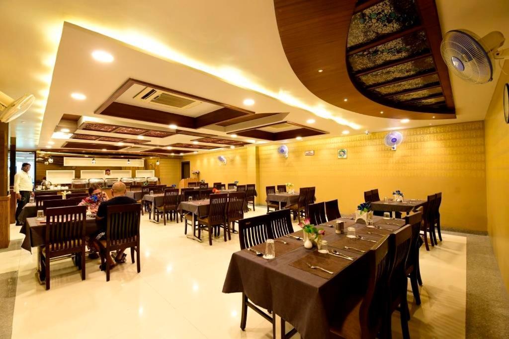 Hotel Jataka Inn Bodh-Gajá Kültér fotó