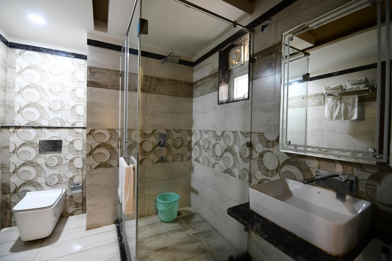Hotel Jataka Inn Bodh-Gajá Kültér fotó