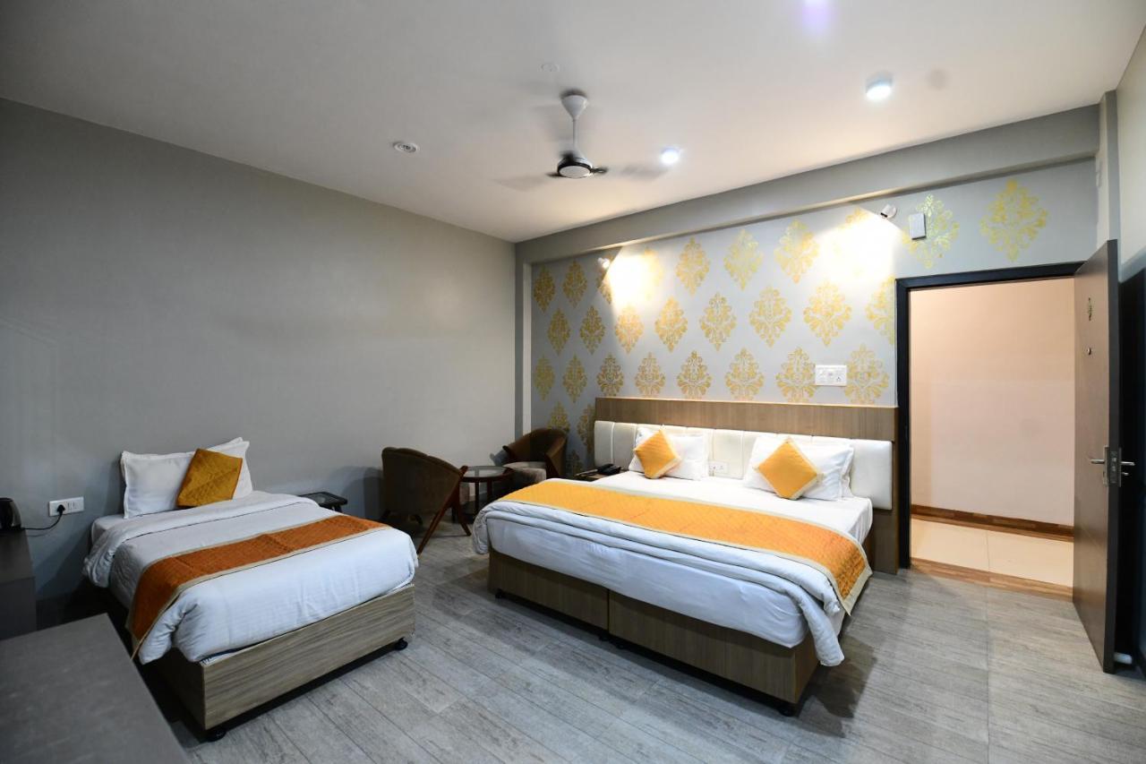 Hotel Jataka Inn Bodh-Gajá Kültér fotó