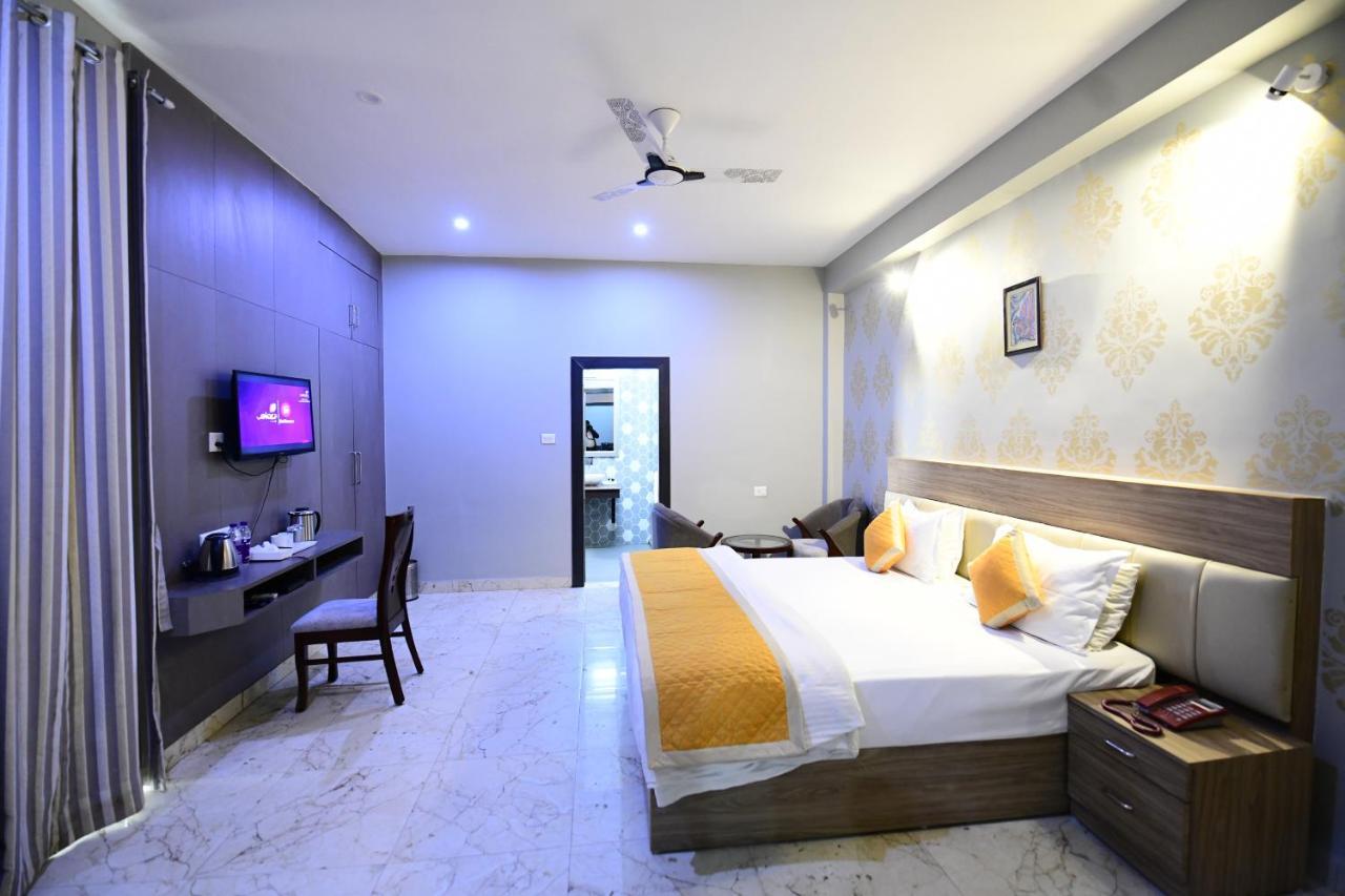 Hotel Jataka Inn Bodh-Gajá Kültér fotó