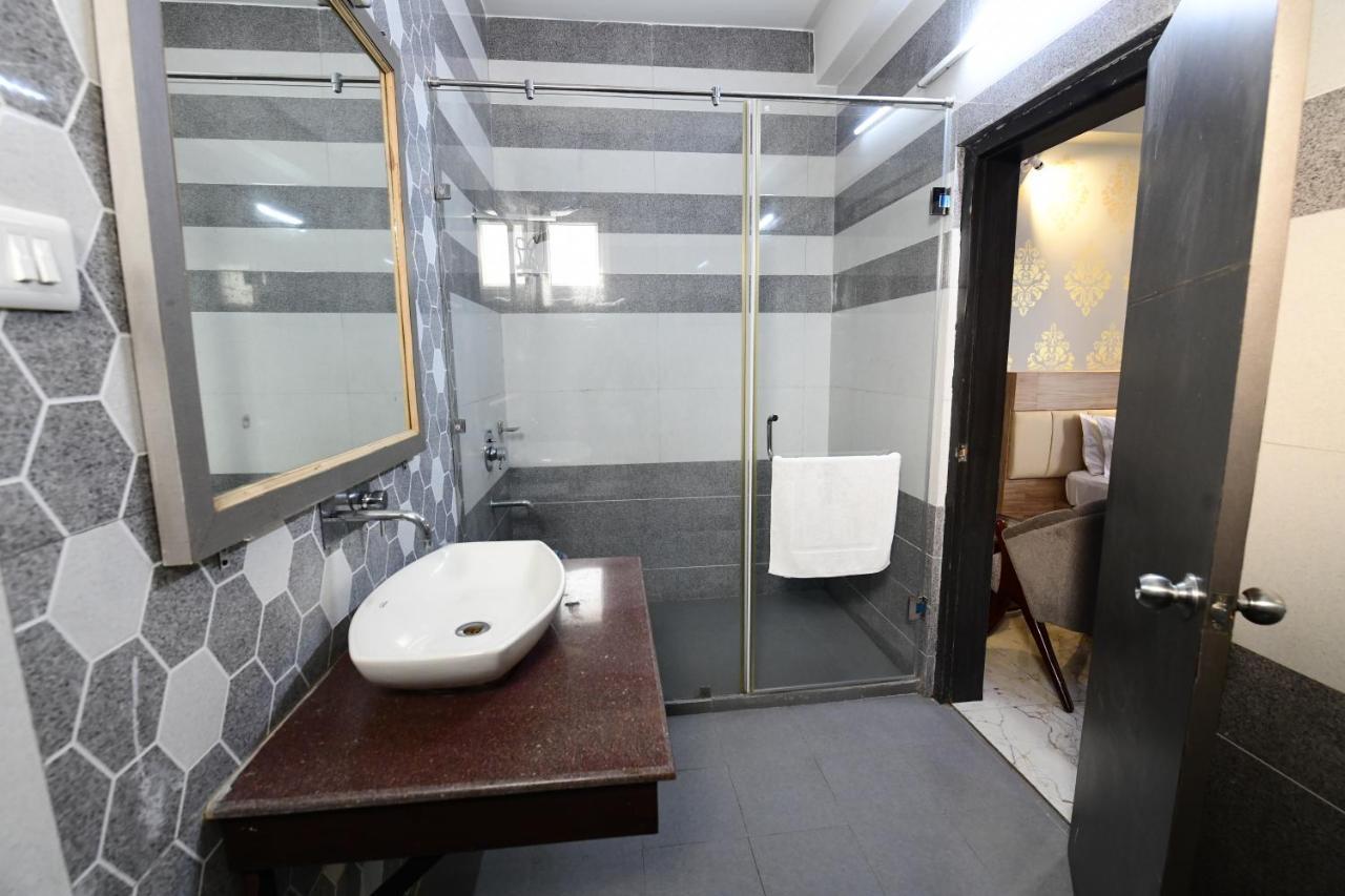 Hotel Jataka Inn Bodh-Gajá Kültér fotó