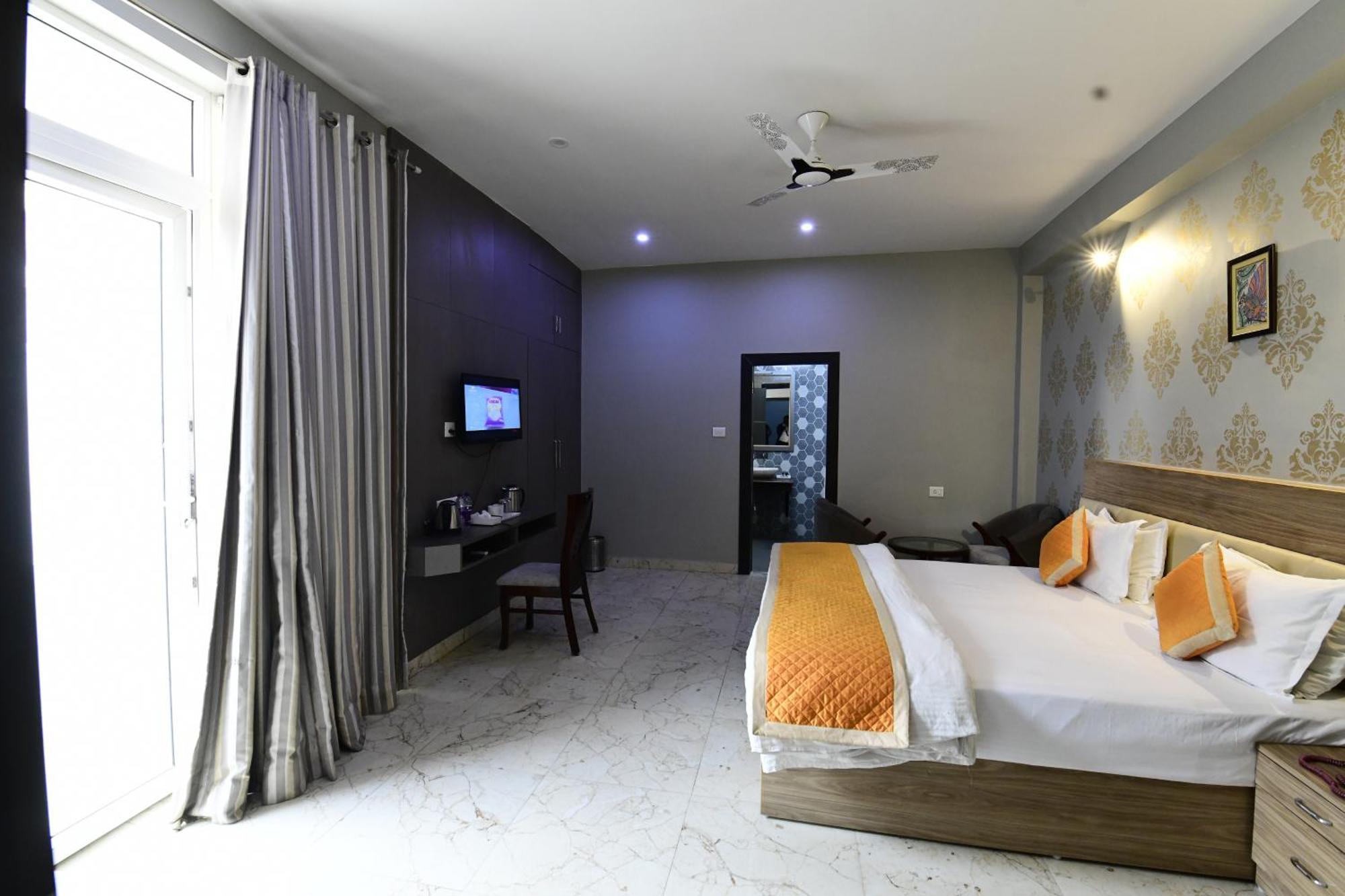 Hotel Jataka Inn Bodh-Gajá Kültér fotó