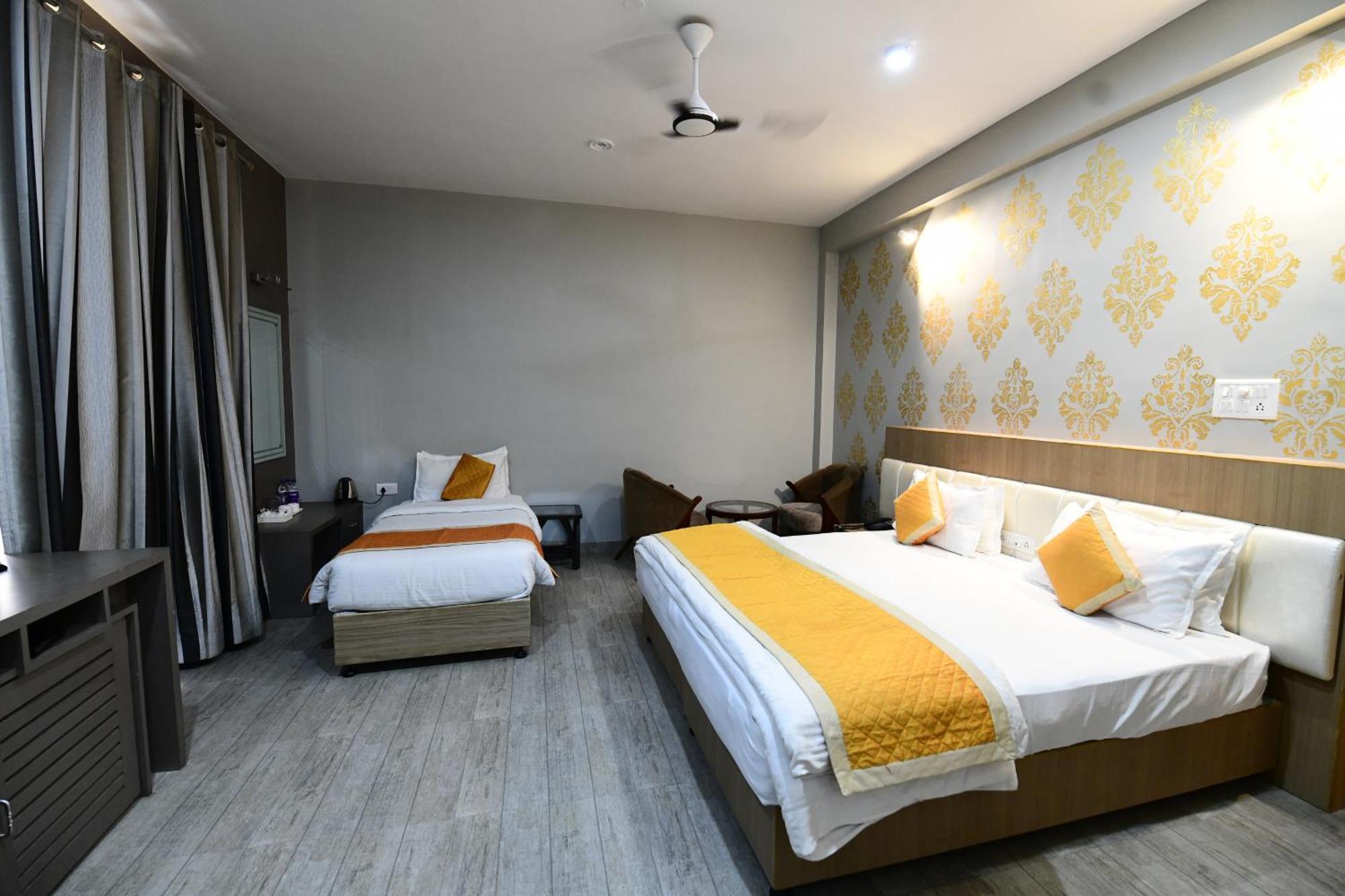 Hotel Jataka Inn Bodh-Gajá Kültér fotó