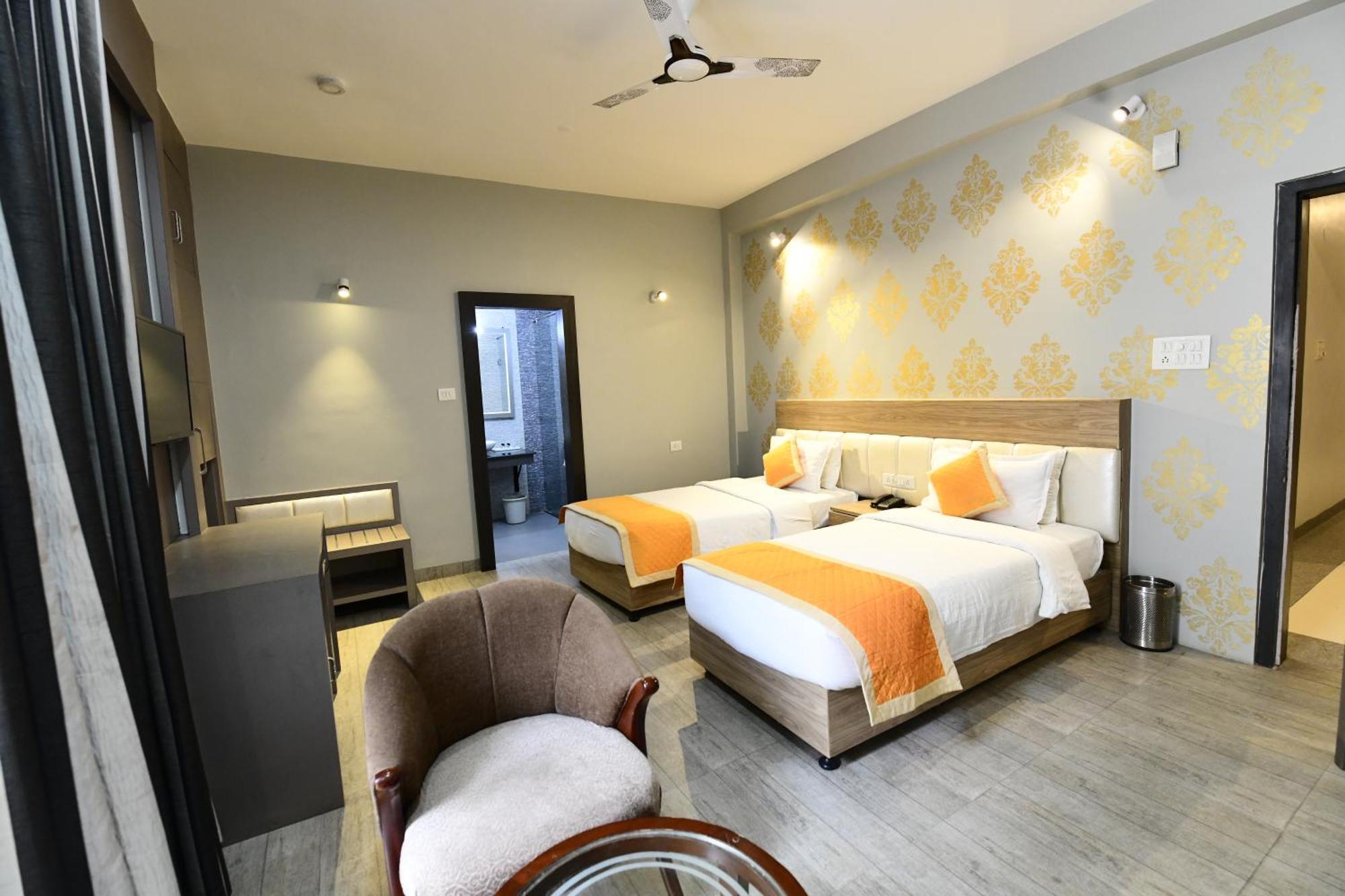 Hotel Jataka Inn Bodh-Gajá Kültér fotó
